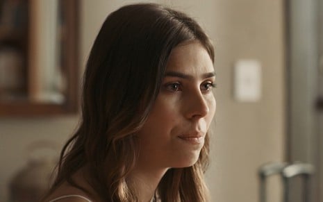 Gabriela Medeiros em cena como Buba na novela Renascer