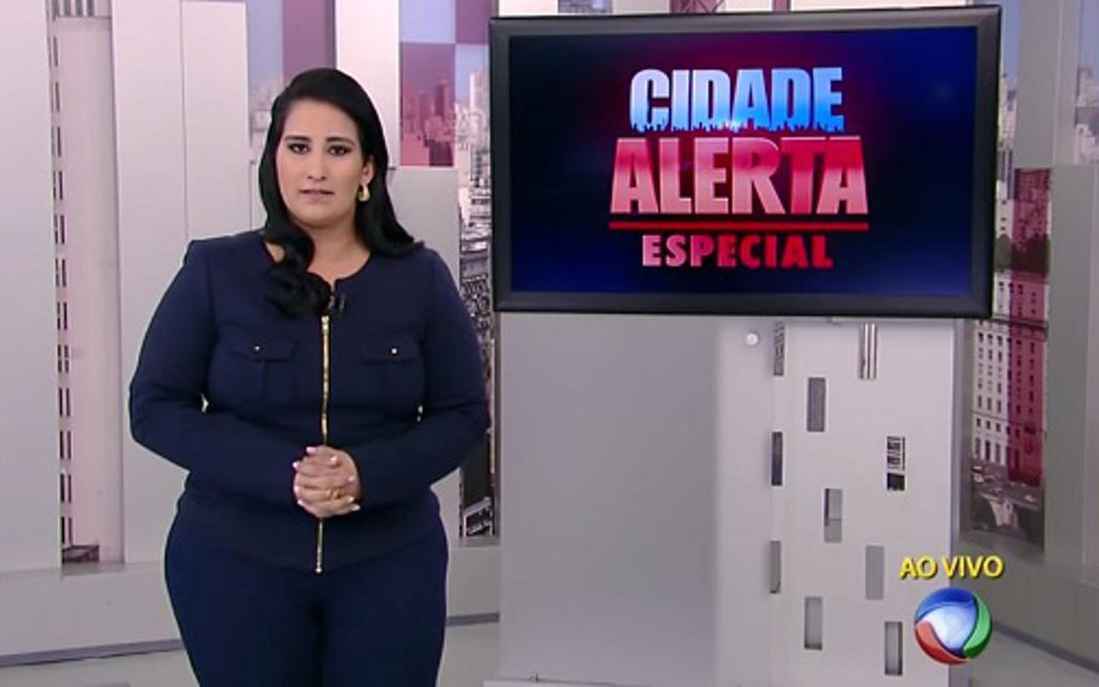 Fabíola Gadelha à frente do Cidade Alerta; programa perde audiência com substituta de Marcelo Rezende - Reprodução/TV Record