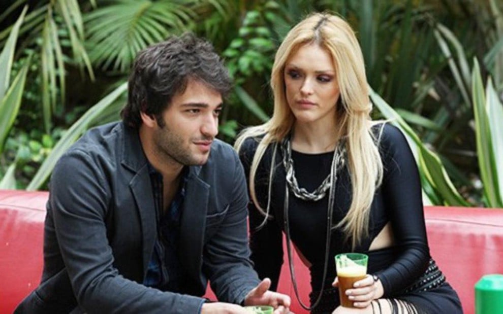 Davi (Humberto Carrão) termina namoro com Megan (Isabelle Drummond) após saber de adoção - Carol Caminha/TV Globo